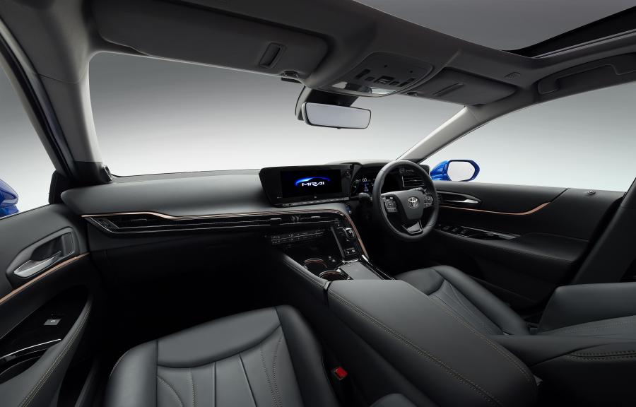 Торпедо Toyota Mirai Concept 2019 года  (фото 4 из 12)